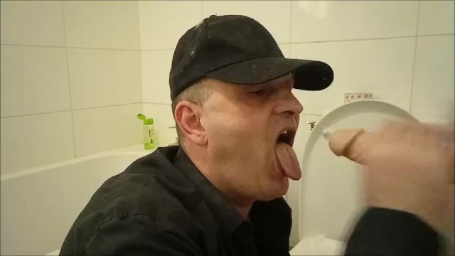 Kerl Saugt Einen Saugnapfdildo In Der Toilette Pornhub