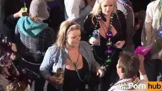 MARDI GRAS SCENES 2011