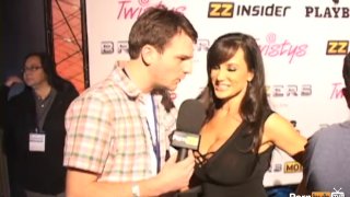 Lisa Ann Of Pornhubtv Spoke At The 2012 AVN Awards