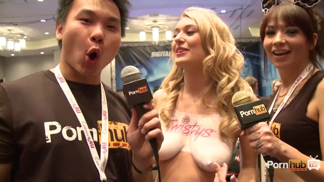 Best Blowjob Porn Awards - PornhubTV Natalia Starr Interview at 2014 AVN Awards ...