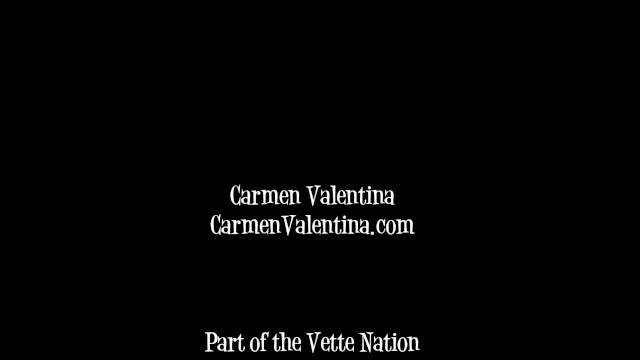 Carmen Valentina eats out lesbian slut