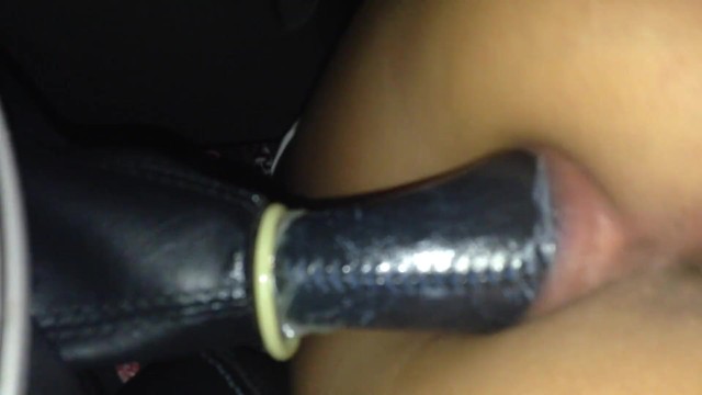 Girl Getting Fucked By Gearshift Nob Penetration 0355
