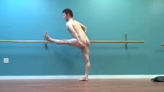 Adamlikesapples Is A Nudist Male Dancer