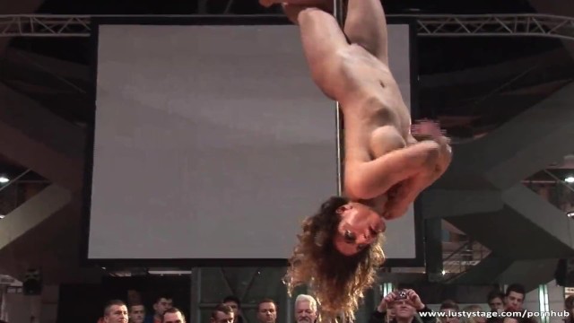 Amazing Naked Pole Dancer