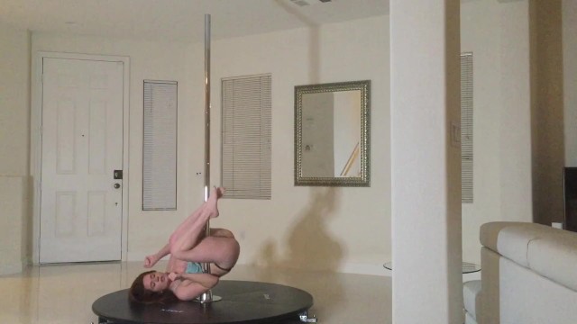 Veronica Vain Teases and Dances on her Pole 14