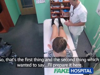 Fakehospital Short Haired Hottie Seduces Doctor
