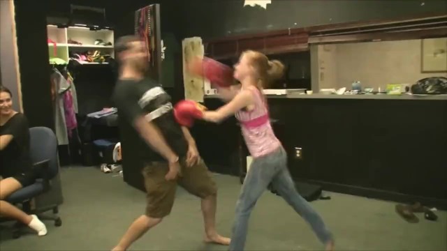Break Time Boxing Allison Banks, Alyssa Hart and JC Simpson - Alyssa Hart