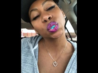 ASMR - Gum_Chewing - Bubble Blowing - EbonyLovers