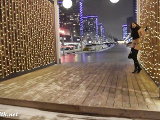 Jeny Smith naked in snow fall walking_through thecity