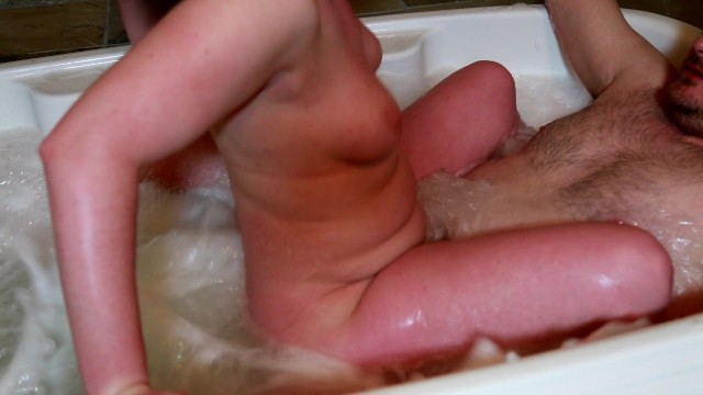Splish Splash in The Bath 20