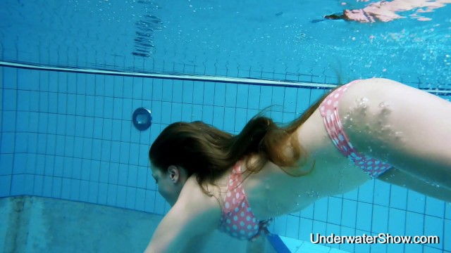 Sexy girl shows magnificent young body underwater 9