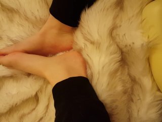 Goddess Nancy's_Sexy Feet with Lotion