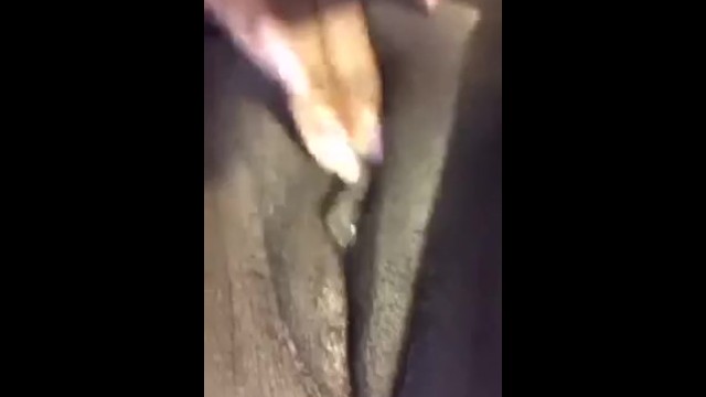 Chocolate creamy pussy squirting !