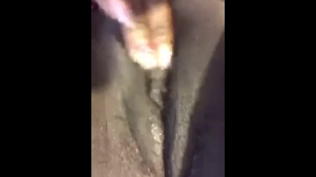 Chocolate creamy pussy squirting !