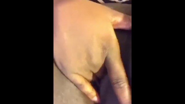 Chocolate creamy pussy squirting !