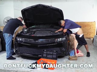 18yo Teen Lilly Ford Fucks Daddy's MechanicFriend (dfmd15754)