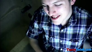 Trace Van De Kamp Lusty Twink Trace Van De Kamp Mouth Fucks