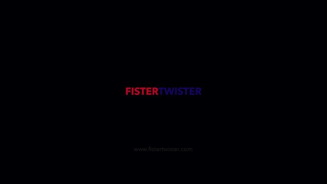 Fistertwister - Two Hot Blondes - Bianca Ferrero, Claudia Mac