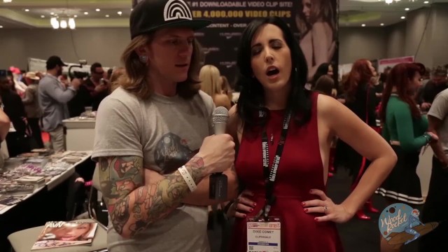 Show & Tell: Interview with Pornstar Dixie Comet - Pornhub.com.