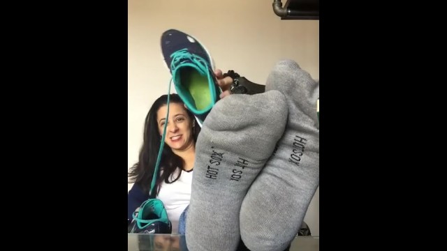 Babe;Brunette;Feet;Italian;Verified Models foot-fetish, socks, stinky-socks
