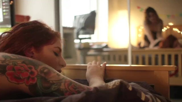 Thick Tattooed Redhead Selina Kyl Ties Up, Eats, and Fucks Pierced Luna - Selina Kyl