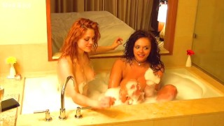 Bathtub Missmolly & Nikkieliot Bisexual Girls In A Double Bubble JOI Preview