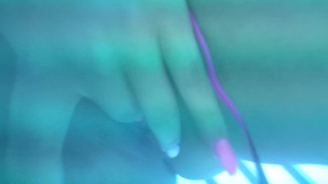 Amateur milf fingers pussy in tanning bed 20