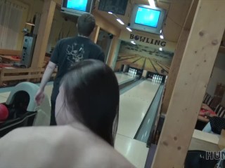 HUNT4K. Sex in a bowling_place - I've got strike!