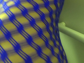 Cinzia non riesce a trattenersi neanche in aereo