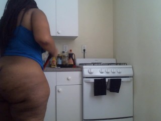 Phat Ass Smoking_Hairy Pussy Thick Ebony BBW Kitchen_Cleaning - Cami Creams