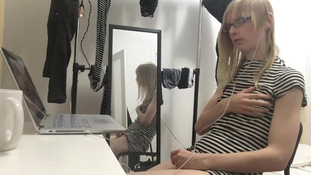 Nora Plays with Herself 17