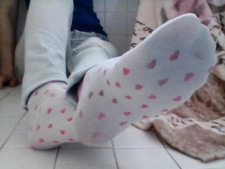 DIRTY WHITE SOCKS (WITHHEARTS) LONG FEET POV