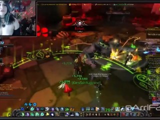 World of Warcraft Gamer Girl Does Her Best to Heal_while Cumming