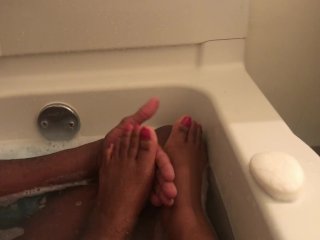 Ebony Footplay with AlphaWhile Taking_a Bath.