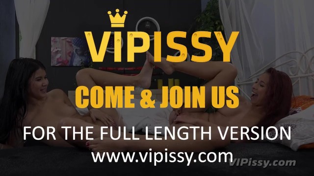 Vipissy - Paula and Lady Dee - Pissing Pornstars - Lady Dee, Paula Shy