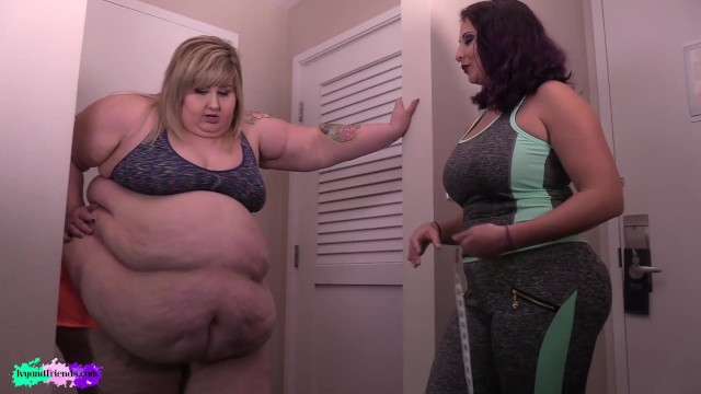 LAZY SSBBW IVY DAVENPORT TRIES TO GET MOBILITY BACK WITH TRAINER GIA LOVE  - Ivy Davenport