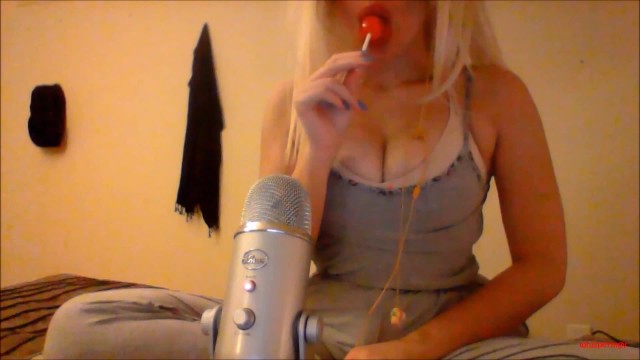 ASMR Deepthroating Blow Pop Lollipop (3D 핥기, 사운드 빠는 소리)