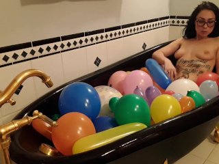 Bathtub Balloon Play
