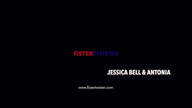Fistertwister - Lesbian fisting gives Jessica Bell an orgasm after toy play - Antonia Sainz, Jessica Bell
