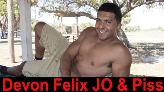 Porn Star Devon Felix' Outdoor Jo & Piss.