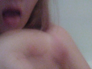 TITTY_PLAY IN THE TUB! Watch me lick_my big titties