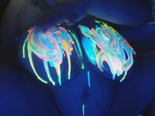 DAYTONA_HALE! Huge Glow In The Dark Boobs