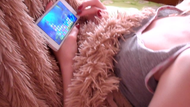 My Step Sister play on smartphone 15