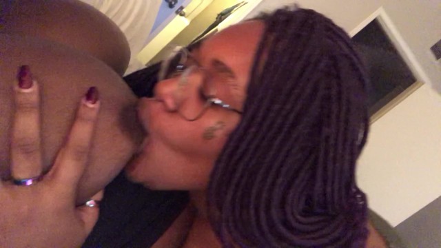 ebony BBW tit sucking