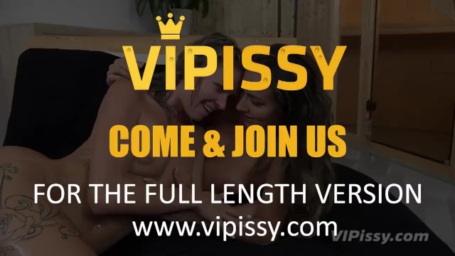 Vipissy - Blondes get piss soaked and orgasm - Claudia Mac