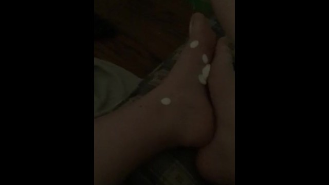 BBW;Feet;Exclusive;Verified Amateurs;Old/Young;Solo Female;Tattooed Women feet, foot-fetish, lotion, lotion-feet, rubbing-feet, chubby, tattoo
