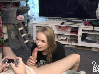He tries to play RDR2 while she plays_with his cock!