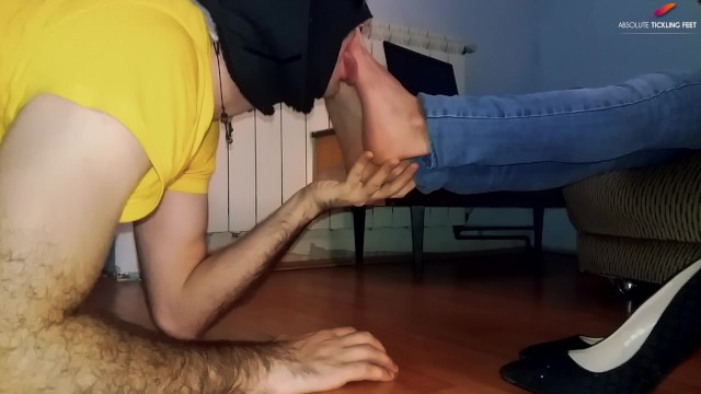 Pleasure of foot worship and sucking toes 45
