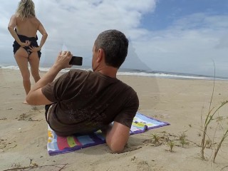 More Real Amateur Public Sex Risky on_the Beach !!! People walkingnear...