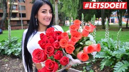Brunette Takes Sex over Roses #LETSDOEIT